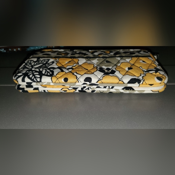 Vera Bradley Go Wild Wristlet EUC - Picture 6 of 7